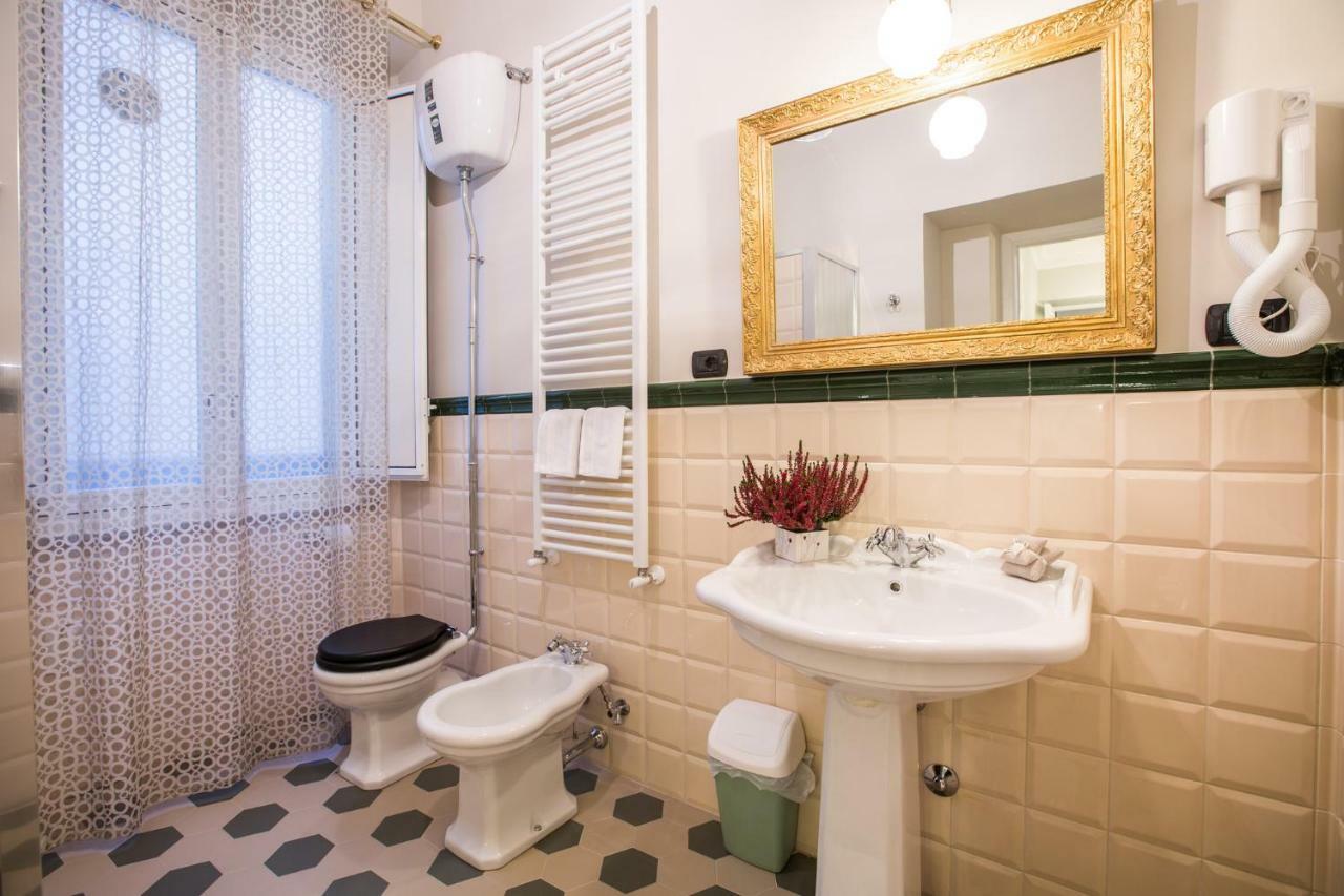 Art Nouveau Roma Colosseo Suites Luaran gambar